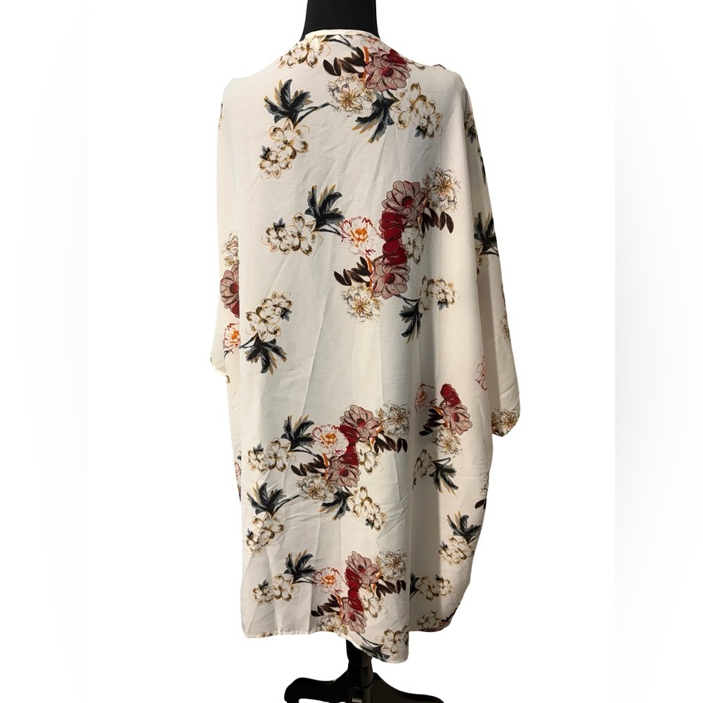 Amaryllis Cream Floral Open-Front Kimono - Picture 4 of 5